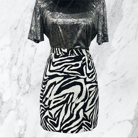 ⭐️ VINTAGE Zebra Print Mini Skirt 🔥 ! - Picture 1 of 7
